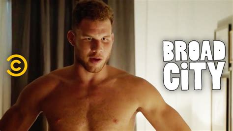 blake griffin nude|Blake Griffin Broad City Nude Scene – Hooped Up.